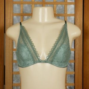 Victoria's Secret Very Sexy Unlined Bra 32D NWT